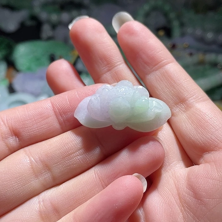 颈饰未镶嵌翡翠天