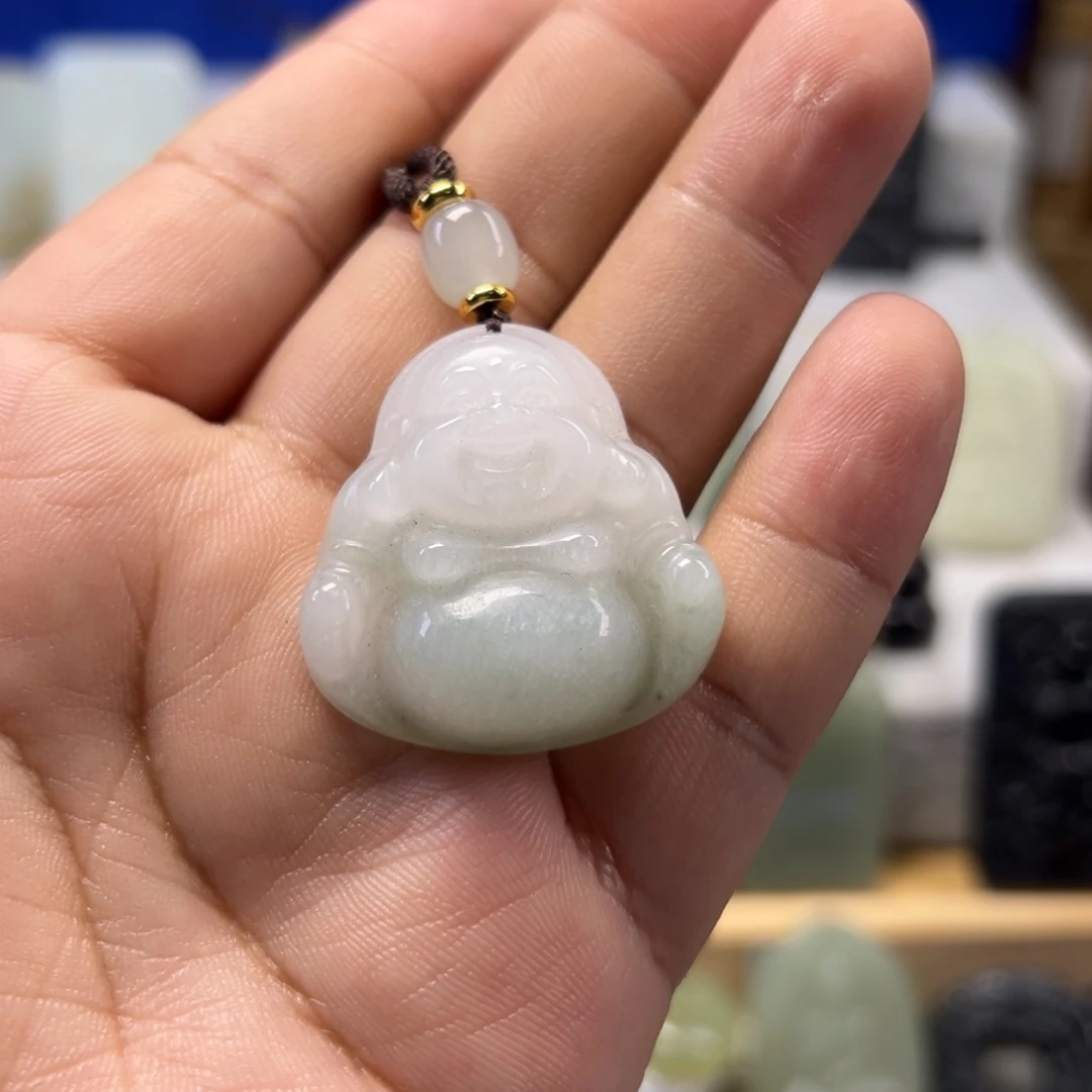 石英质玉（金丝玉）颈饰未镶嵌