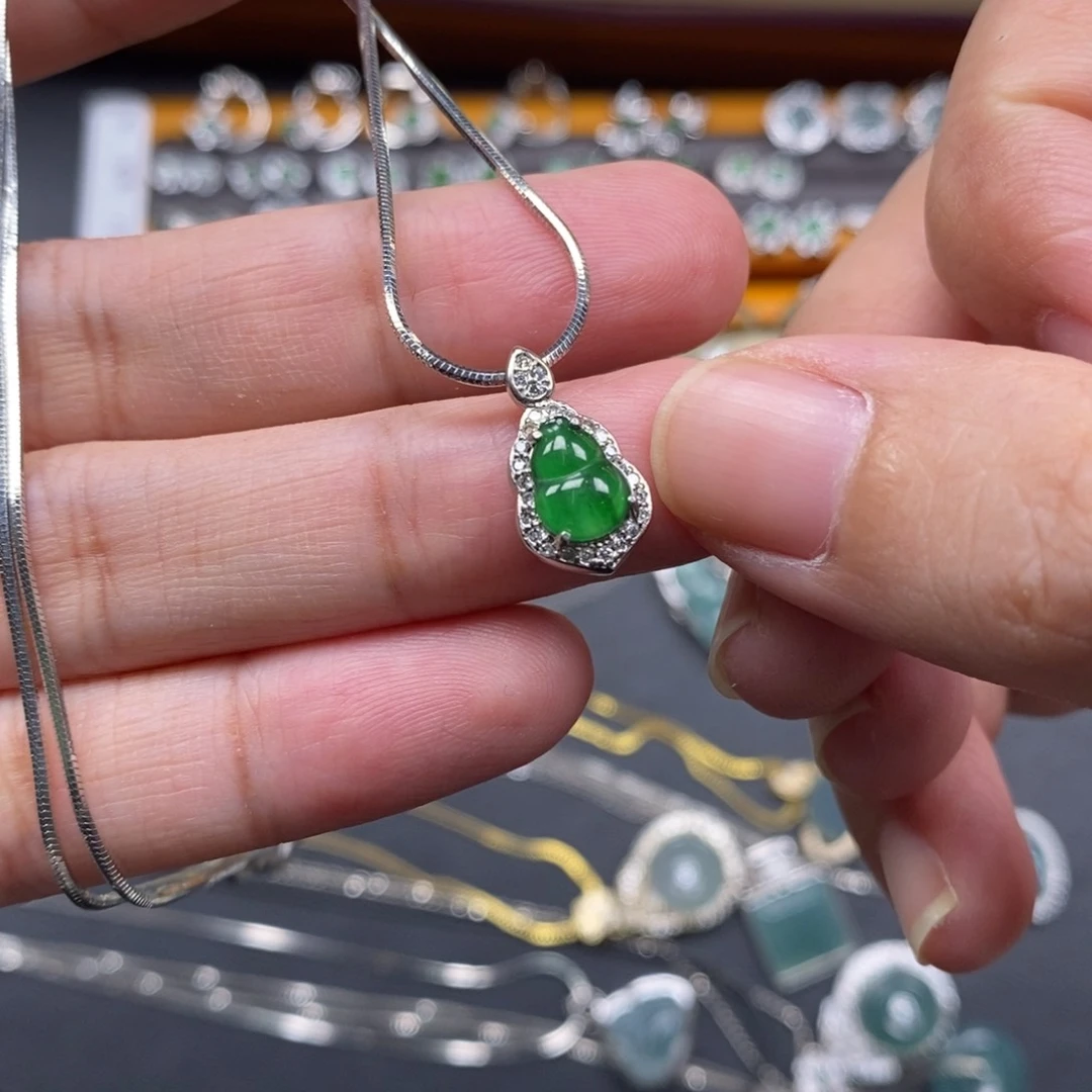 未镶嵌挂件翡翠翡翠