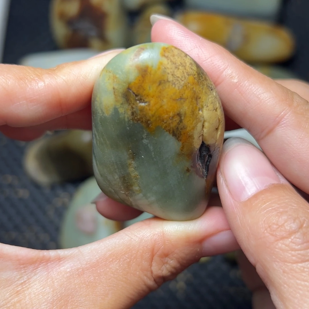 未镶嵌和田玉挂件94