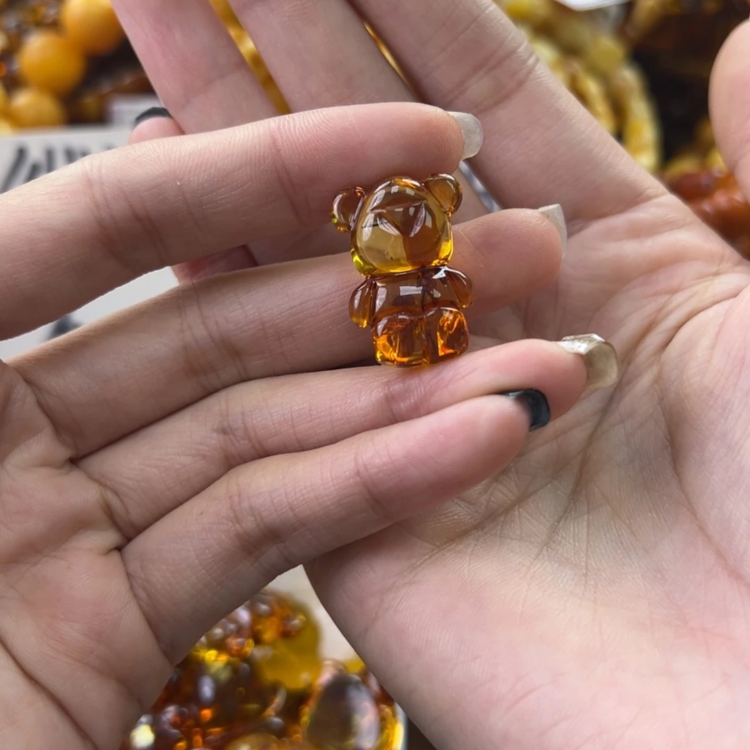 琥珀珠宝奇石未镶嵌