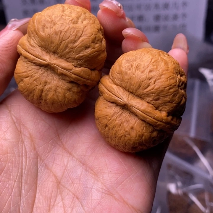 小***️核桃云南野生铁核桃79号40mm