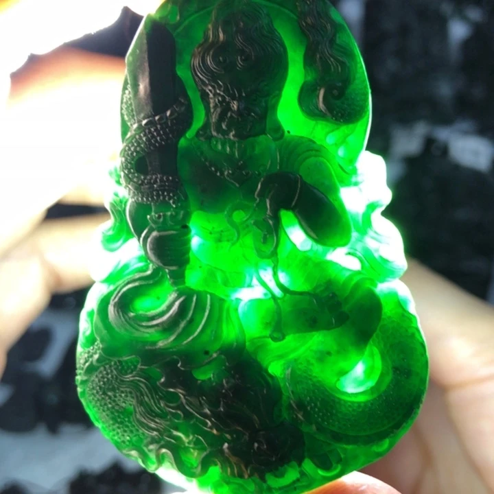 定制翡翠未镶嵌不动明王