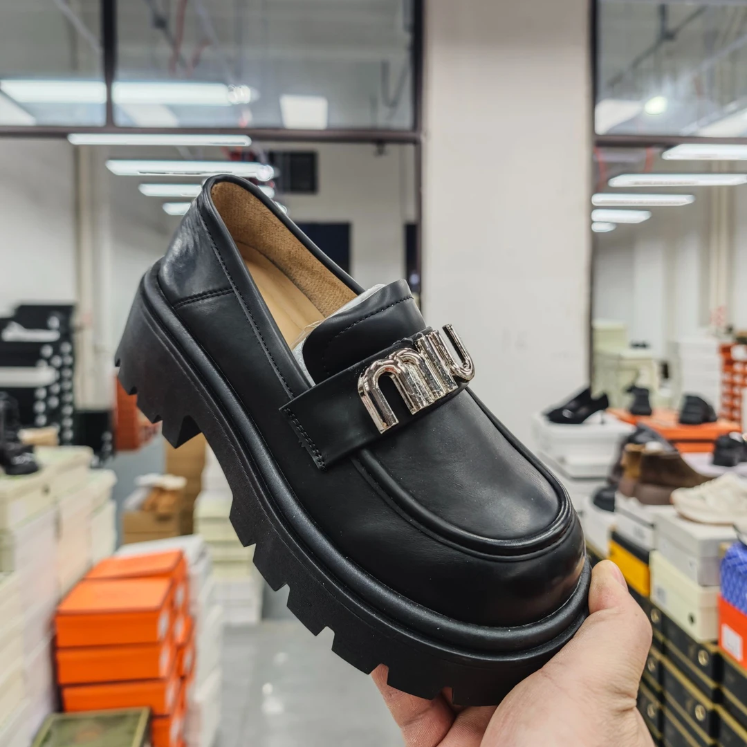 厚底乐福鞋女2024新款英伦风圆头时尚单鞋一脚蹬小皮鞋 8509