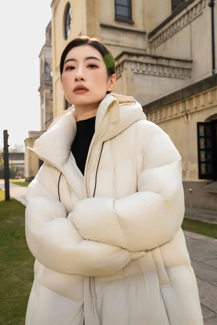 女士连帽保暖冬季过膝防风90鹅绒服 -5212