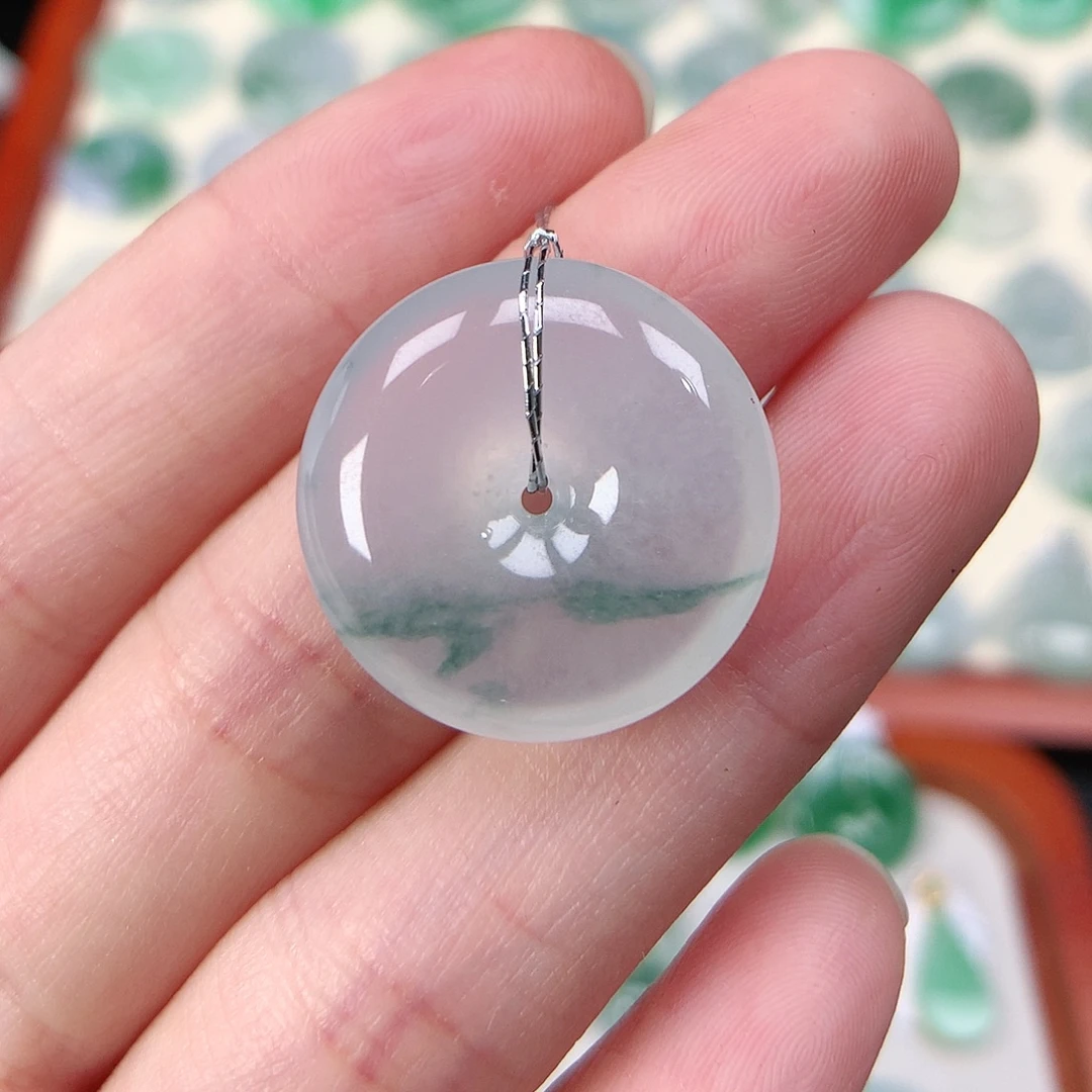 翡翠未镶嵌颈饰吊坠