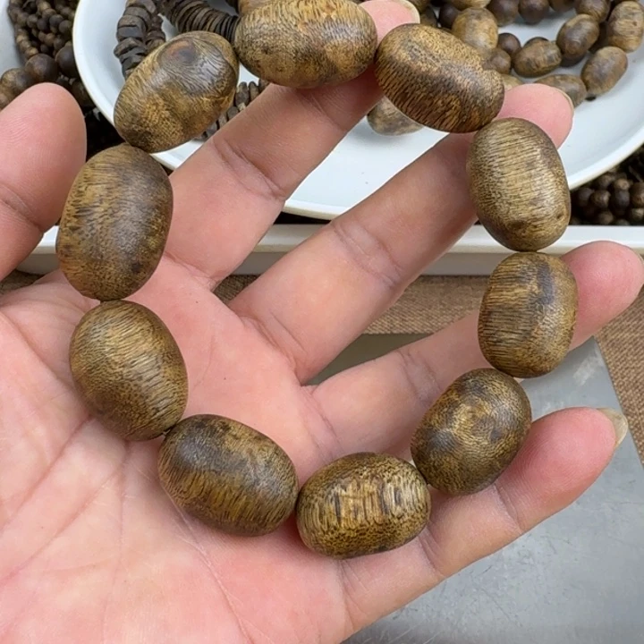 无***森手串沉香金沙叶手串19克