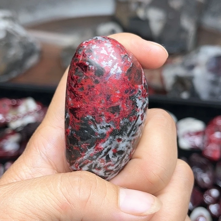 【闪购商品】天然辰砂天然原矿朱砂吊坠