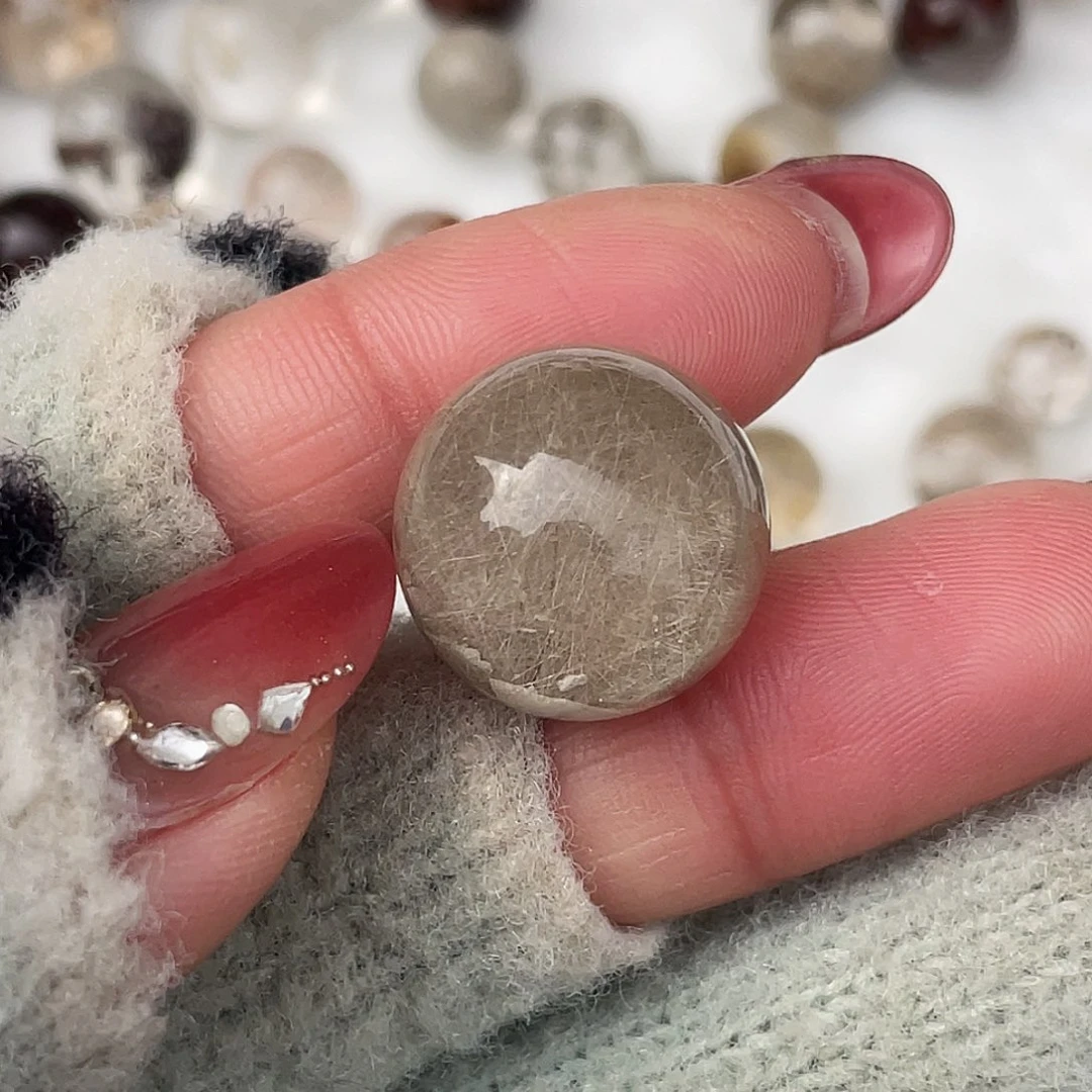 水晶单珠（要求打孔不退不换）未镶嵌艾***姆