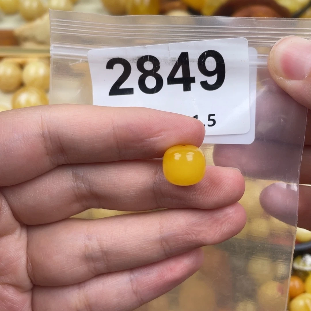 未镶嵌蜜蜡珠宝奇石T****夜11.8