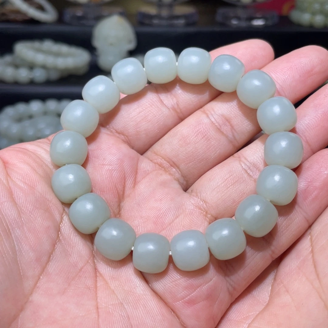 和田玉（糖玉）未镶嵌颈饰