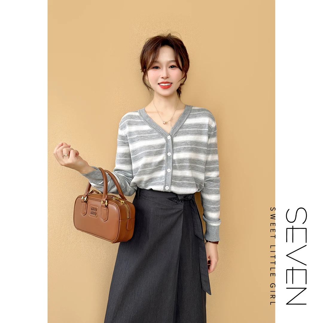 交织衫⑧七七146小个子早秋时尚撞色条纹针织开衫外套女小美说