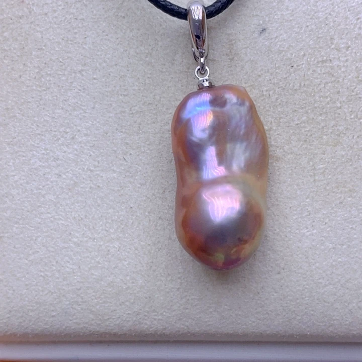 淡水珍珠吊坠(赠链)未镶嵌