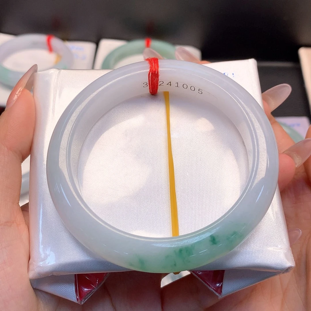 【闪购商品】未镶嵌手镯翡翠天然缅甸翡翠A货手镯