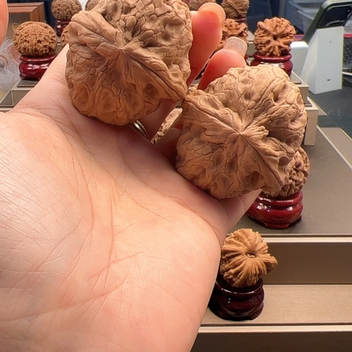 文玩核桃把件49 驴打滚 r-006