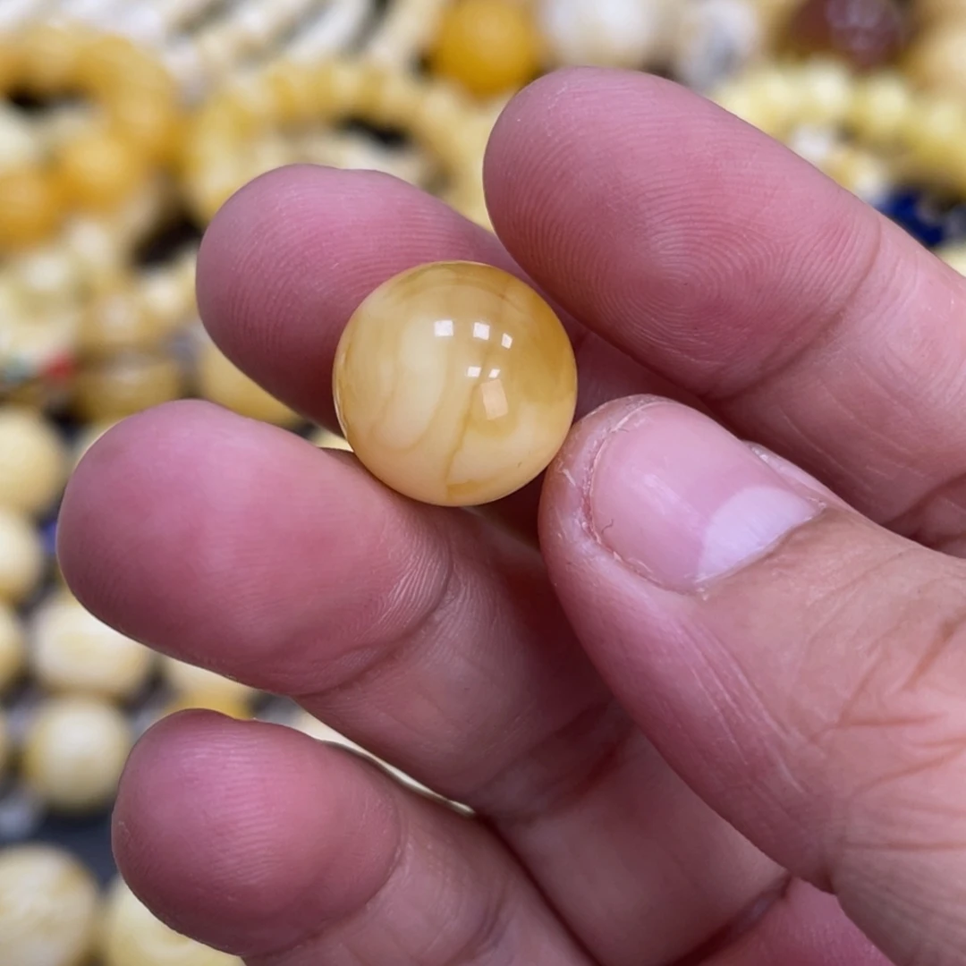 未镶嵌琥珀珠宝奇石13.9mm瑕