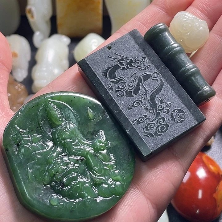 和田玉未镶嵌颈饰