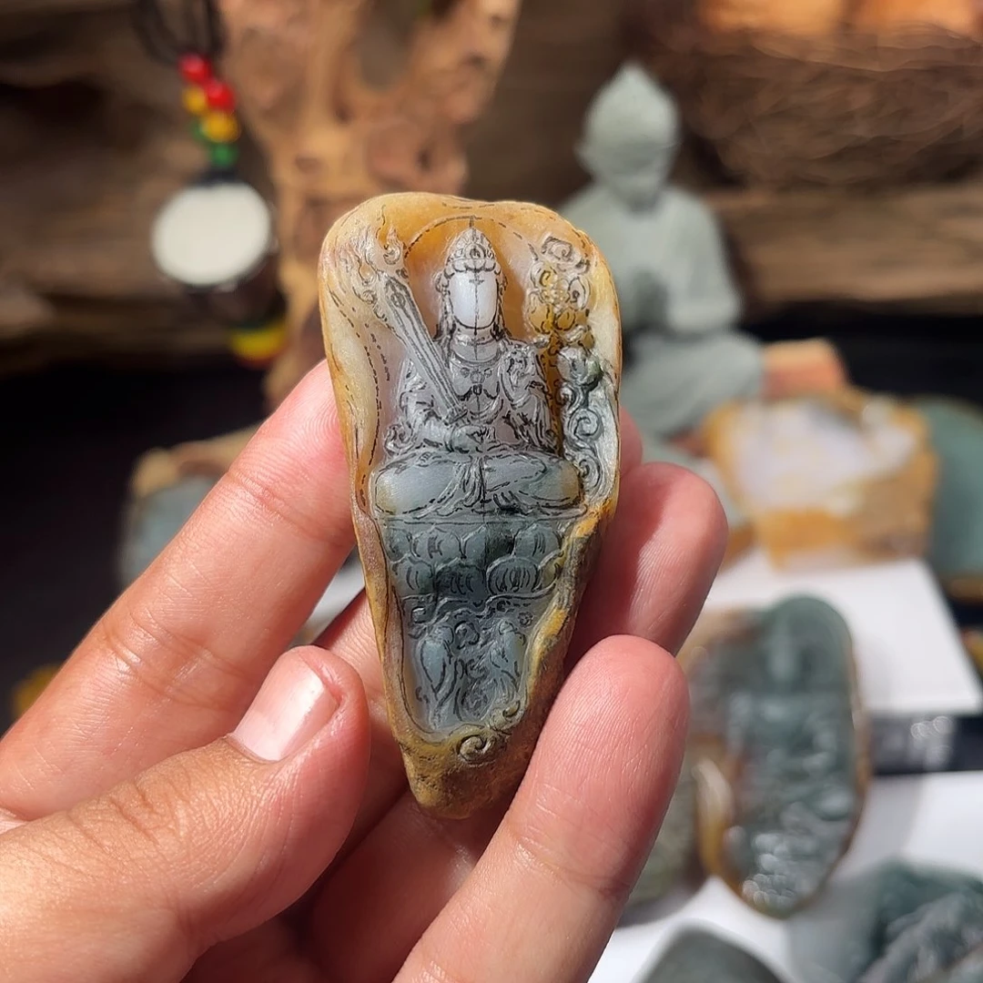 不***暗定制翡翠未镶嵌虚空藏