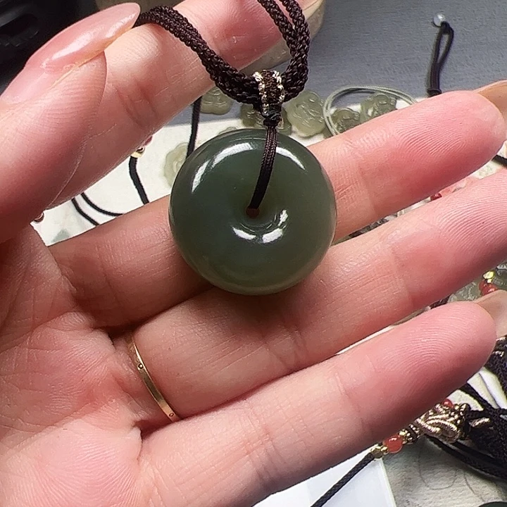 和田玉未镶嵌颈饰9