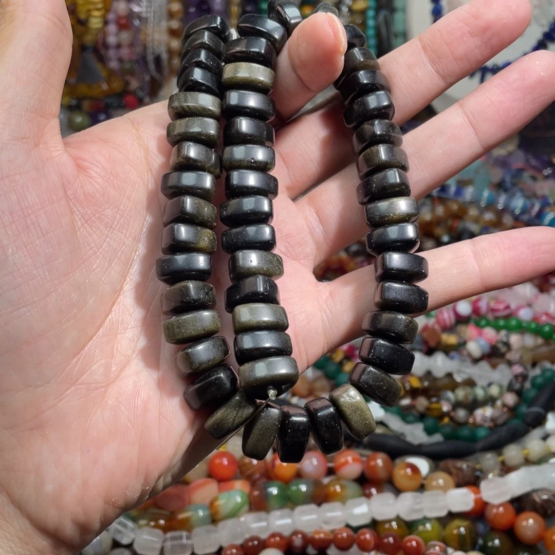 石英质玉，金耀三角15mm，未镶嵌