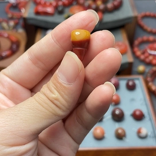 未镶嵌原矿单珠多样性发南红玛瑙