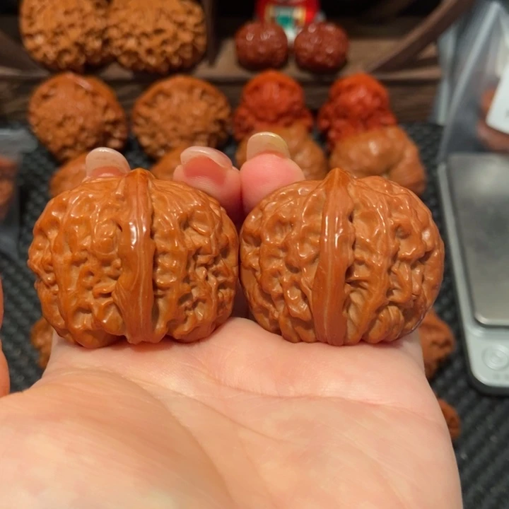 文玩核桃把件38尺寸白狮子2183