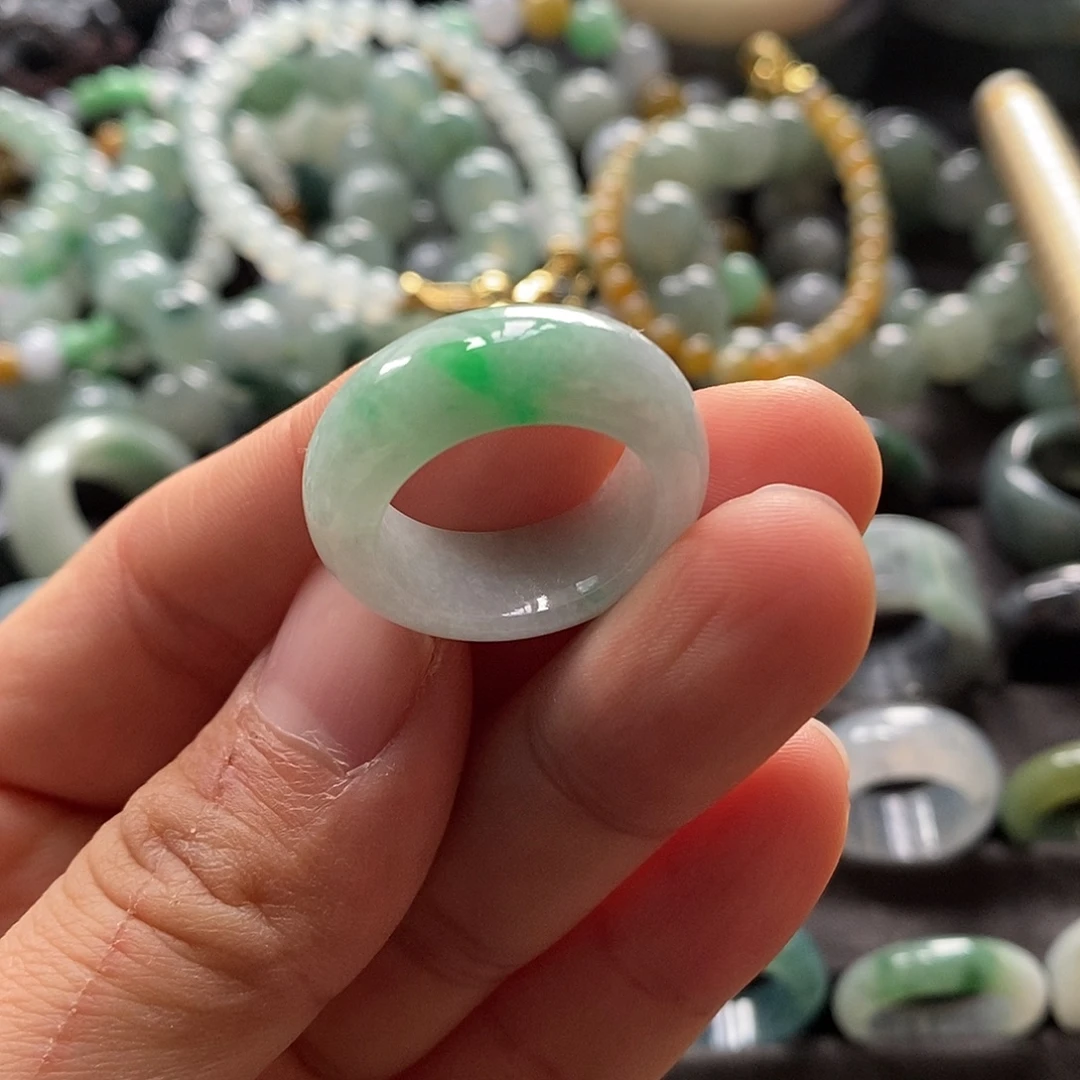 定制翡翠未镶嵌15圈