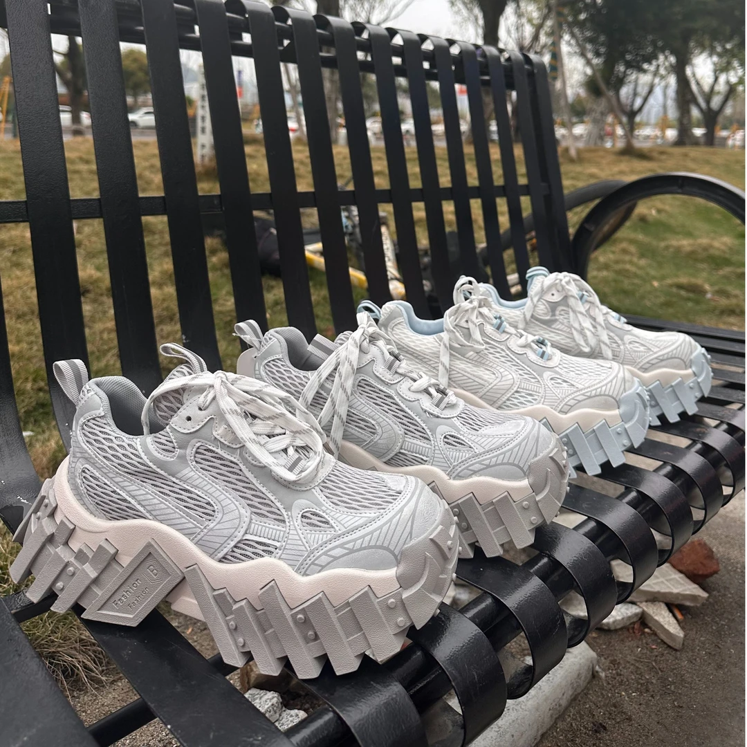 欧货2025年春季新款绑带复古做旧厚底耐磨时尚百搭休闲透气老爹鞋