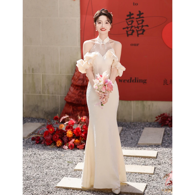 订婚礼服裙高级感2025新款敬酒服新娘鱼尾修身挂脖出阁宴春季长款