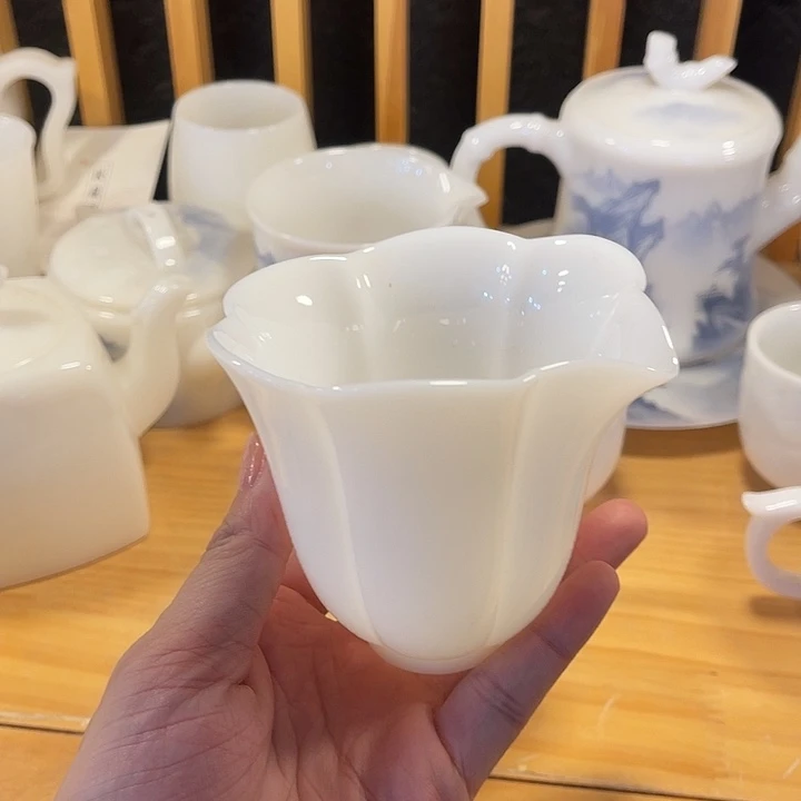 福利待遇多多哦哦哦