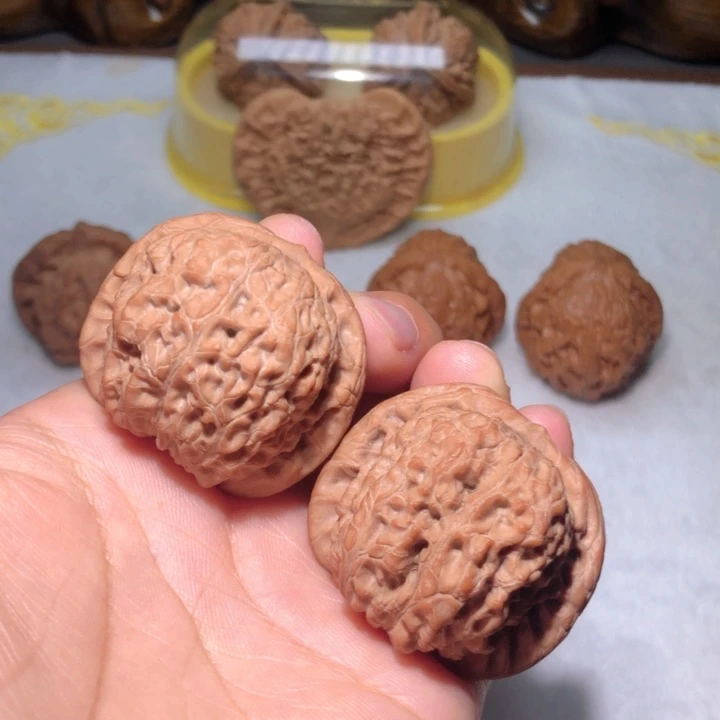 把件文玩核桃39.5血麒麟