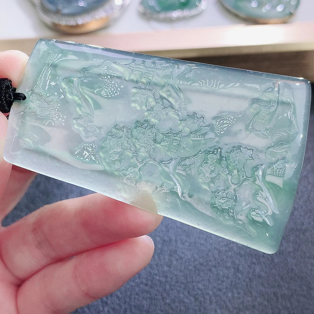 翡翠未镶嵌颈饰翡翠