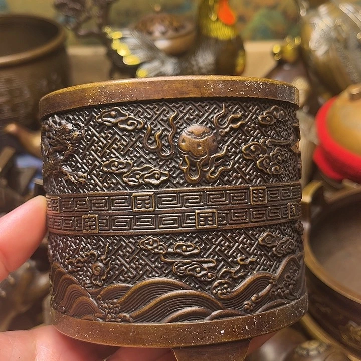 精美铜器批发档口