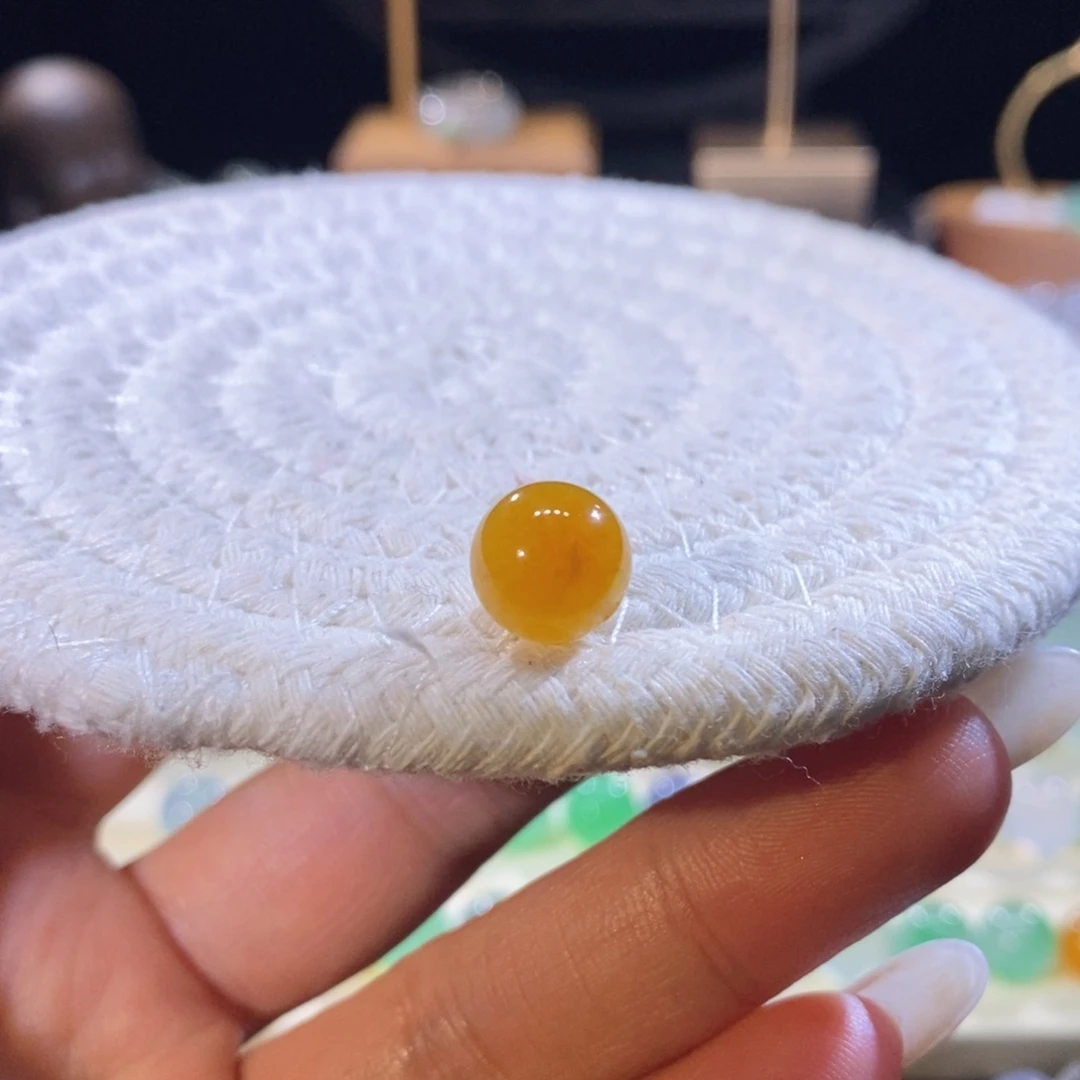 翡翠未镶嵌吊坠(不含链)翡翠浓黄翡珠卡9.9m