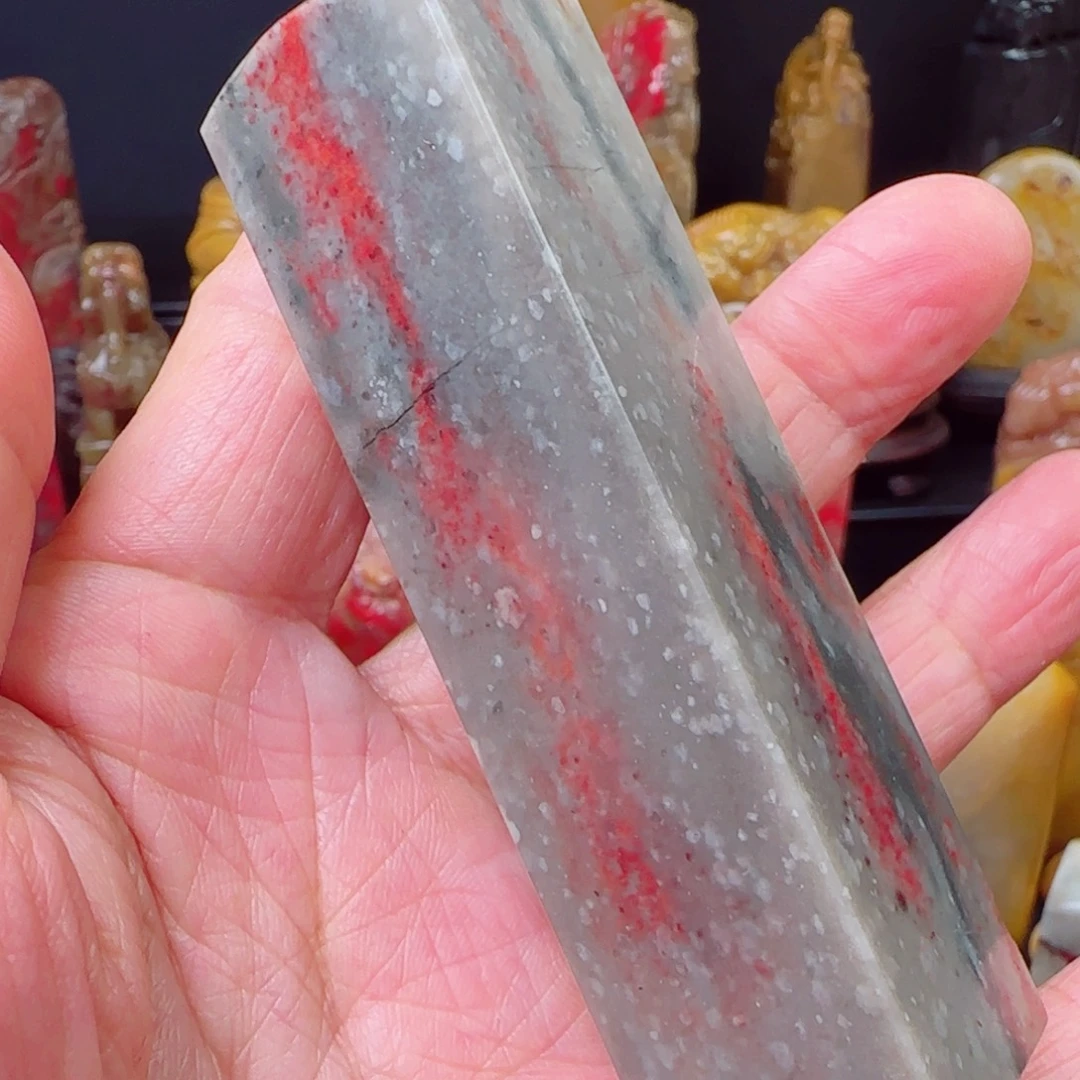 昌化石昌化鸡血石