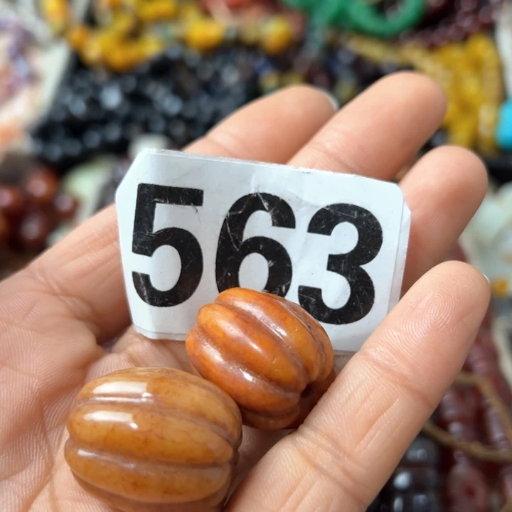 和田玉（糖玉）颈饰未镶嵌欢*