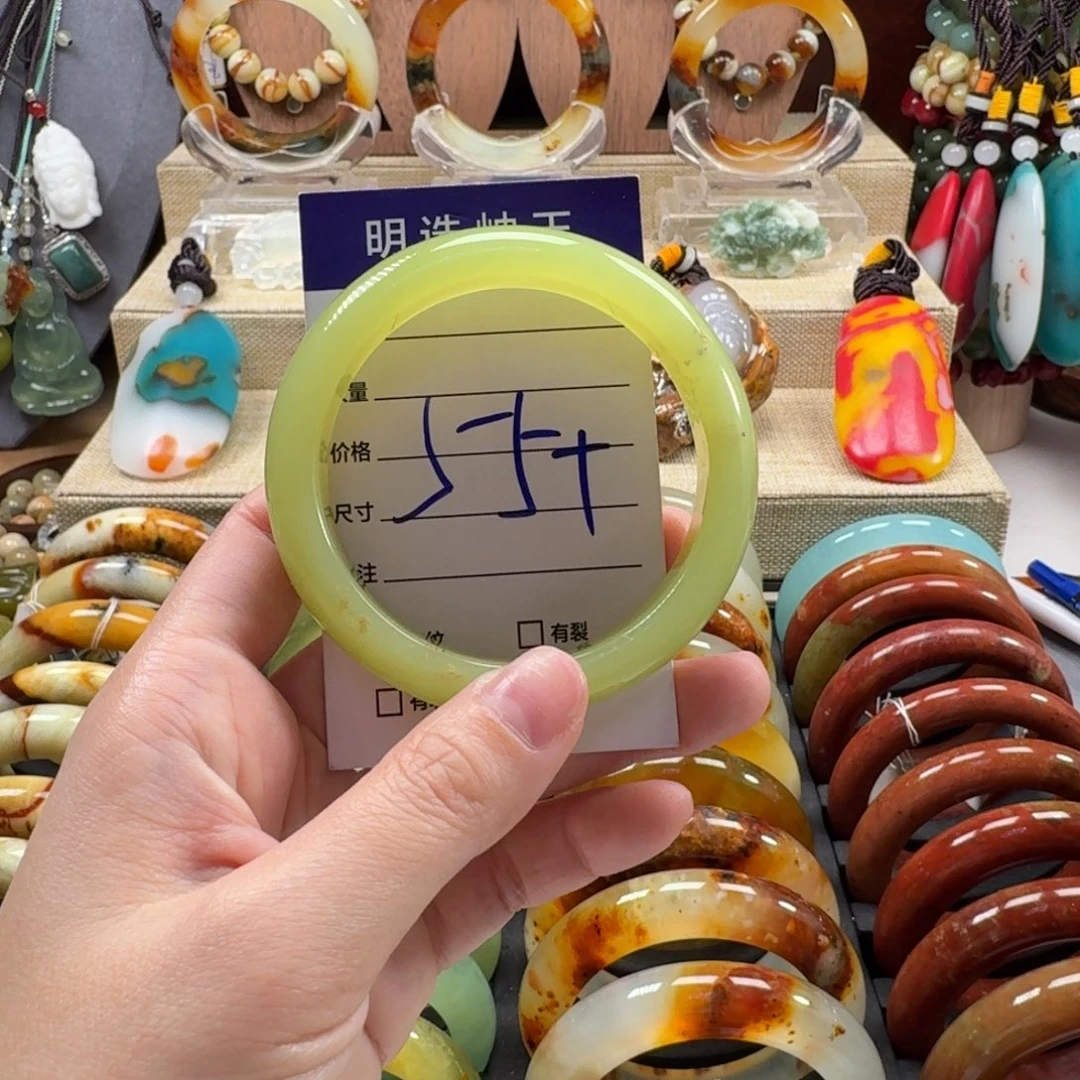 蛇纹石玉未镶嵌手镯8