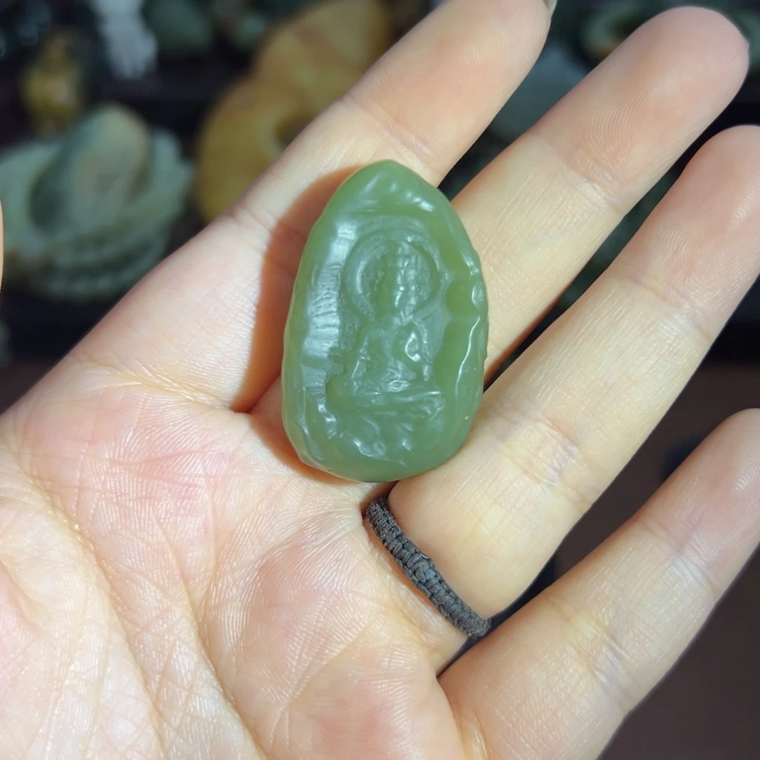 和田玉未镶嵌珠宝奇石