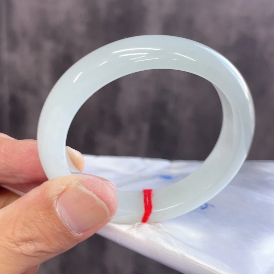 未镶嵌手镯翡翠手镯