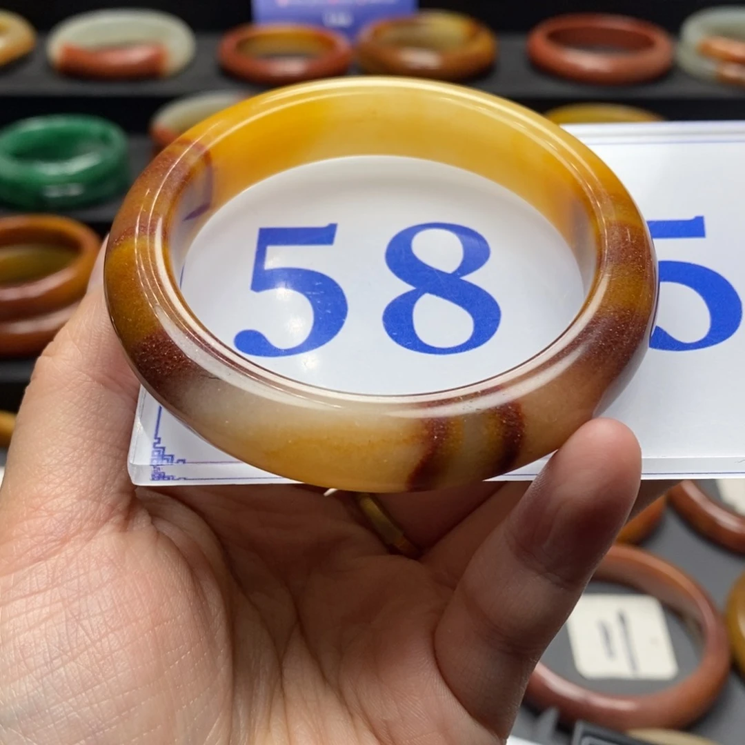 石英质玉（黄龙玉）手镯未镶嵌