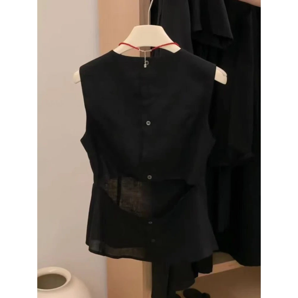 广州十三行高货!时尚百搭单排扣通勤无袖女圆领露背黑色背心上衣