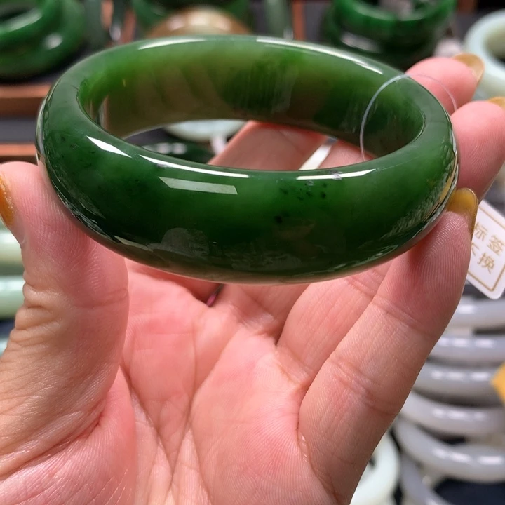 【闪购商品】未镶嵌手镯和田玉（碧玉）
