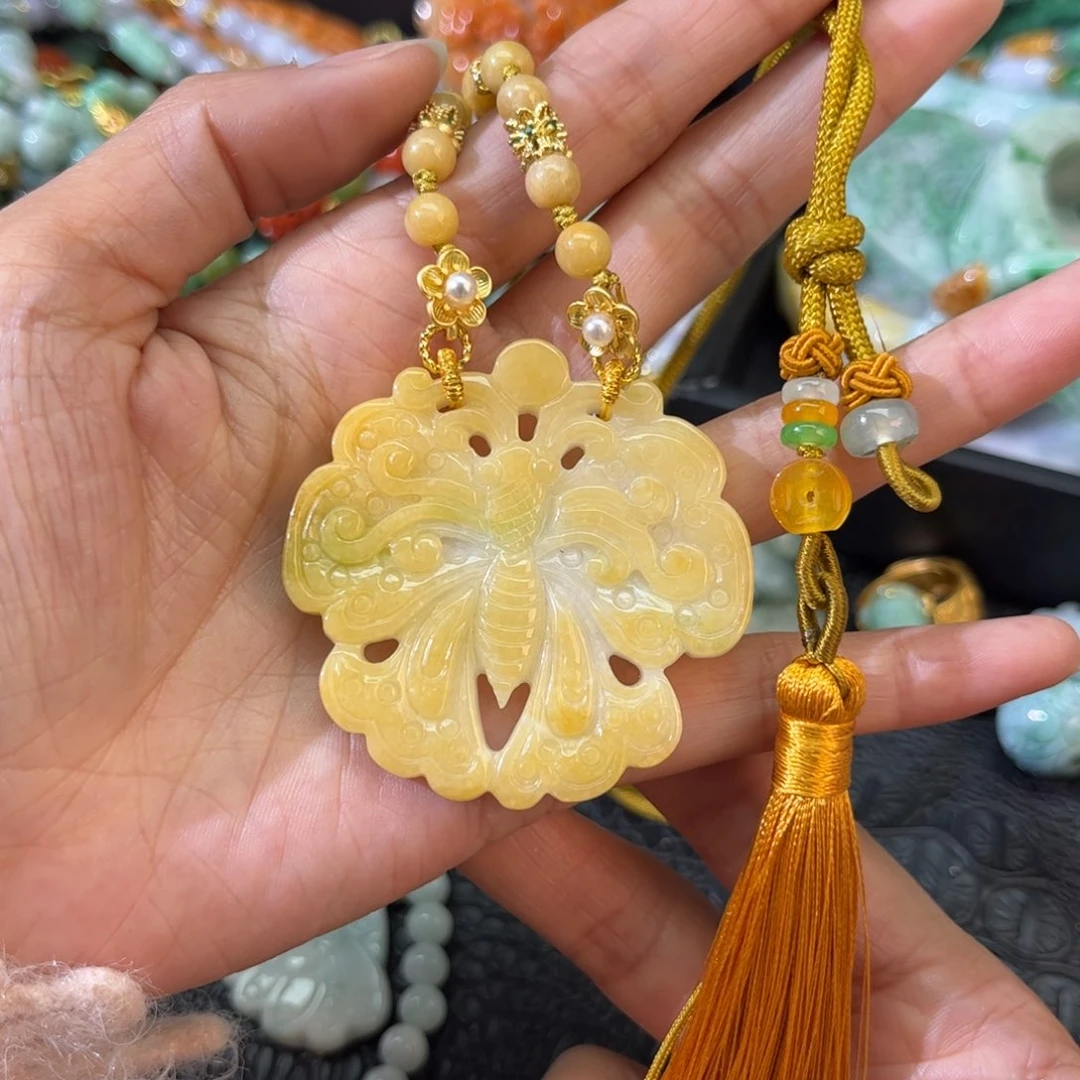 翡翠颈饰未镶嵌待编款