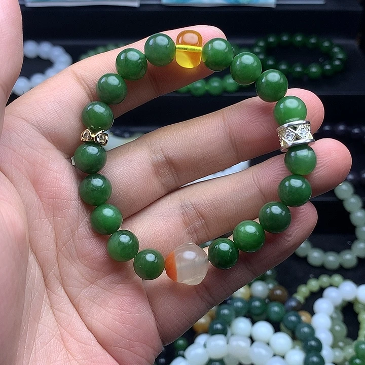 水***草未镶嵌手链和田玉（碧玉）
