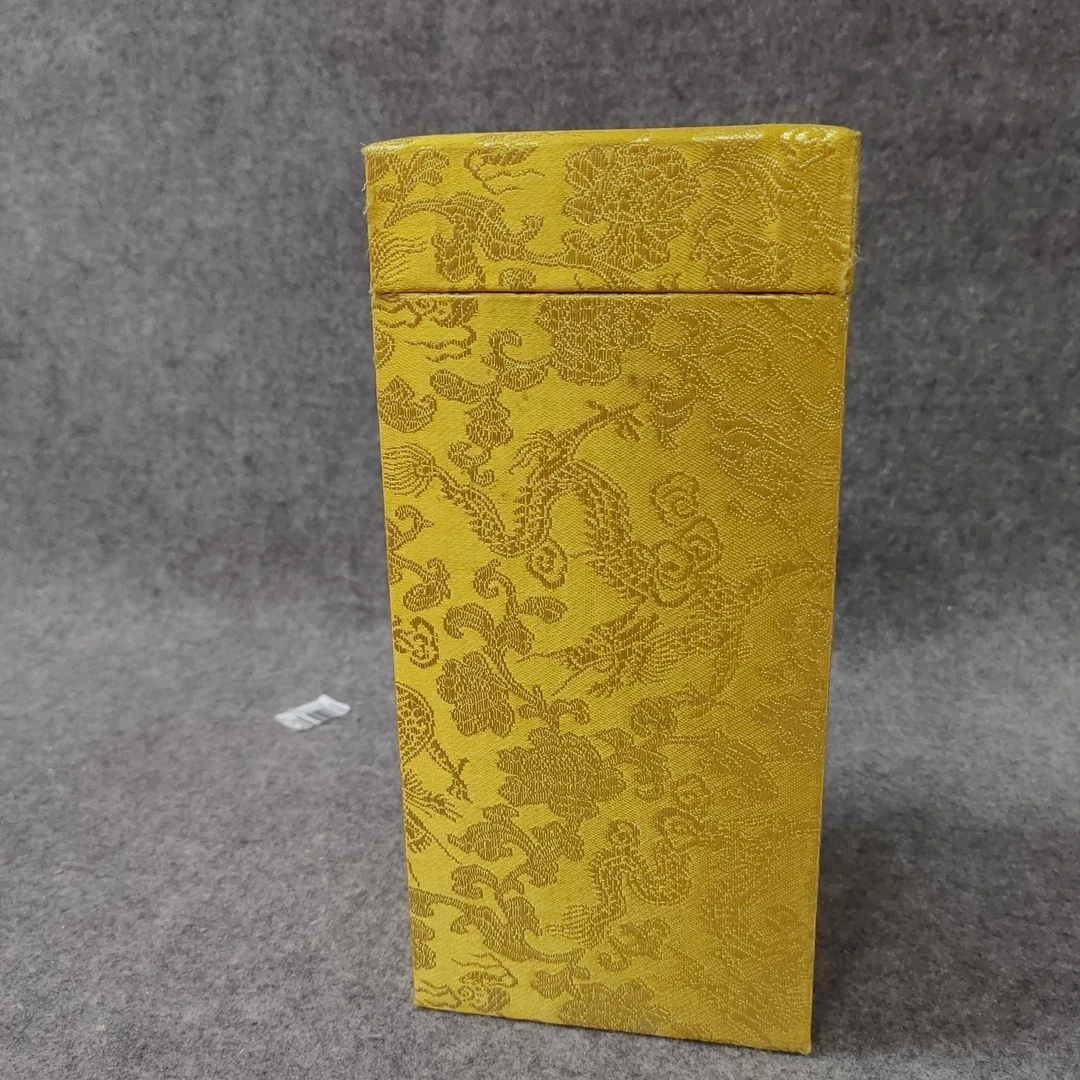 90年代五粮液萝卜瓶52度500ml1-M25IA008B38-05
