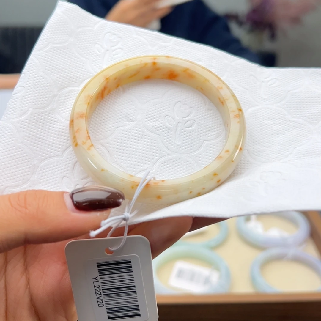 翡翠未镶嵌手镯54圈