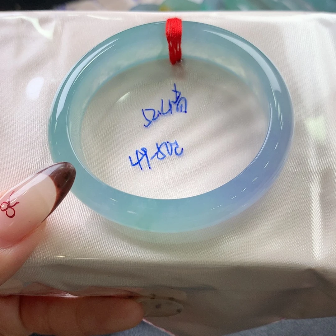 翡翠未镶嵌手镯（贵妃镯）2号冰胶幻彩 小手必拍！强烈安利！