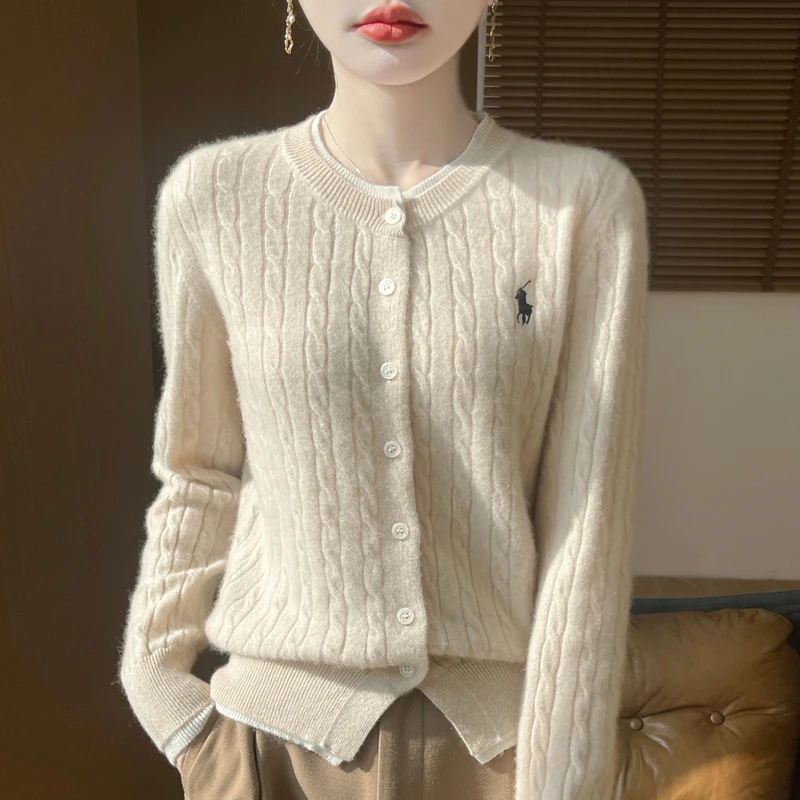 秋冬新款假两件开衫女绞花针织外套刺绣宽松打底458A1