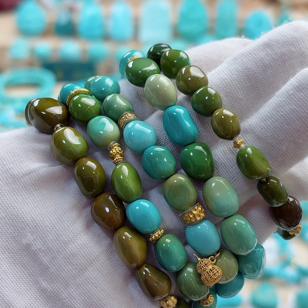 绿松石未镶嵌珠宝奇石