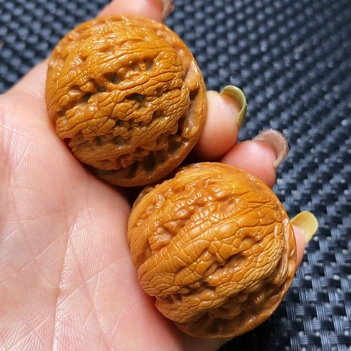 文玩核桃把件秦岭核桃